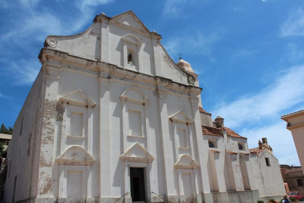 Villa Di Campagna Vicino Al Mare 奥罗塞伊 外观 照片